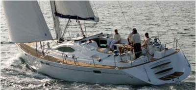 Yacht 10 port quarter